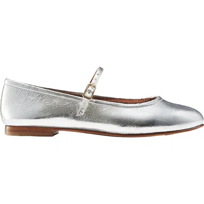 Margaux The Demi Jane Flat In Silver