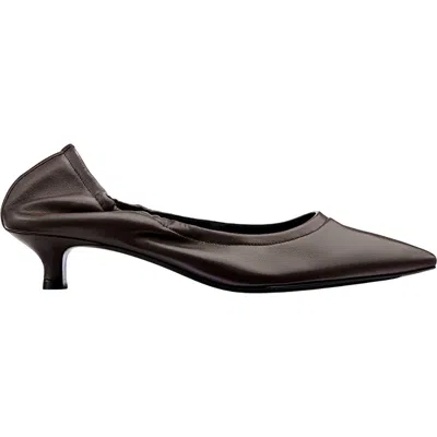 Margaux The Roma 40 Pumps In Brown