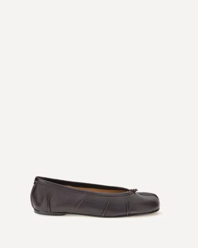 Margiela Tabi Ballerinas In Brown