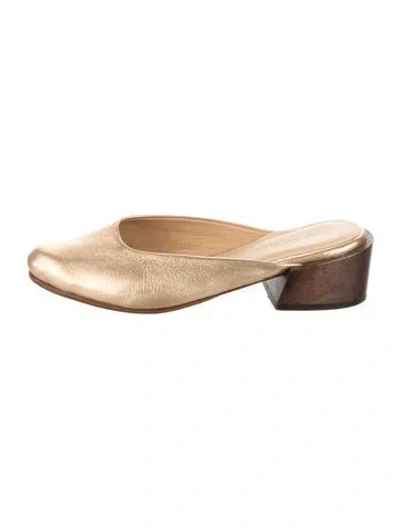 Pre-owned Mari Giudicelli Leather Mules In Gold