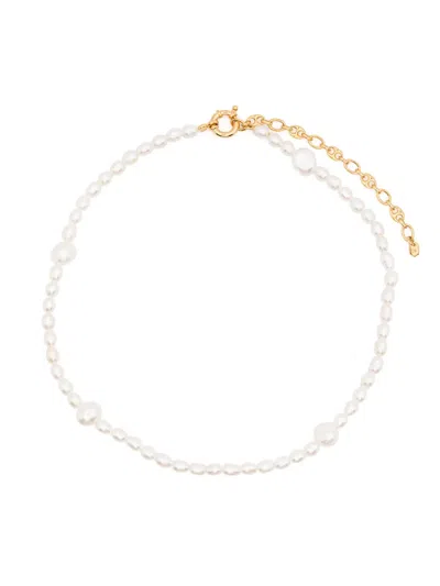 Maria Black Martini Necklace In White