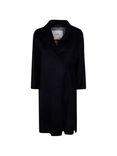 Maria Calderara Crinkled-finish Graphic-print Coat In Black