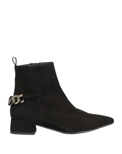 Marian Woman Ankle Boots Black Size 9 Soft Leather