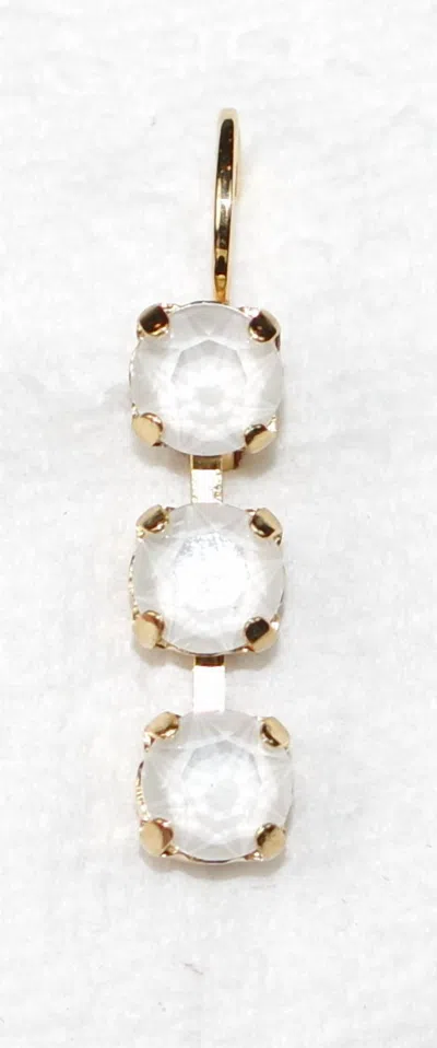 Mariana Women's Triple Drop Earrings In White In Green