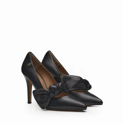 Mariano Shoes Women's Bessa Pumps Black