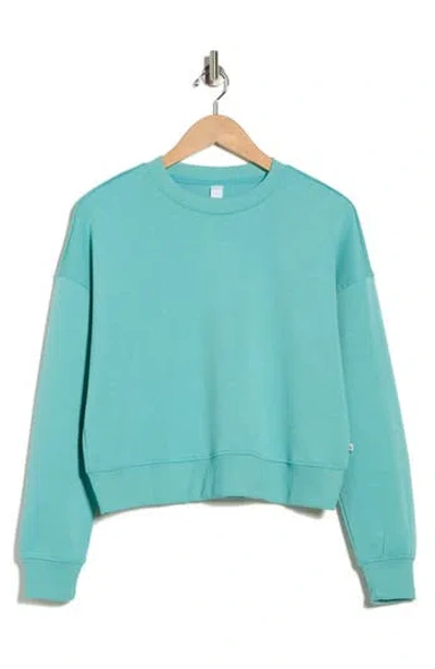 Marika Abby Crewneck Crop Sweatshirt In Blue