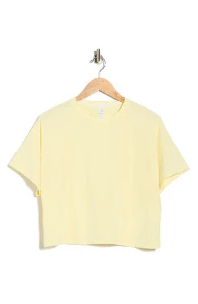 Marika Mabel Crop T-shirt In Yellow