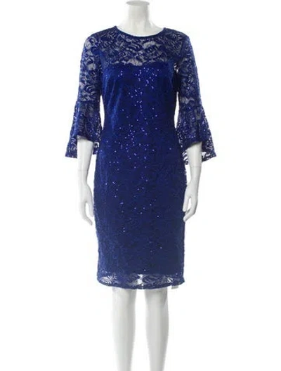 Pre-owned Marina Lace Knee-length Dress In Blue