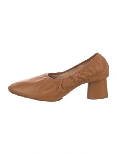Pre-owned Marina Moscone Leather Pumps In Brown