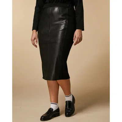 Marina Rinaldi Obliare In Black