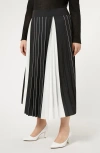 Marina Rinaldi Color Blocked Pleated Midi Skirt In Black White