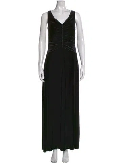 Pre-owned Marina V-neck Long Dress In Black