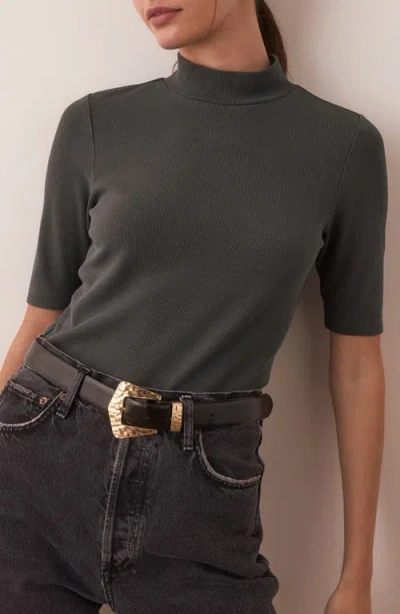 Marine Layer Lexi Short Sleeve Mock Neck Rib Top In Green Gables