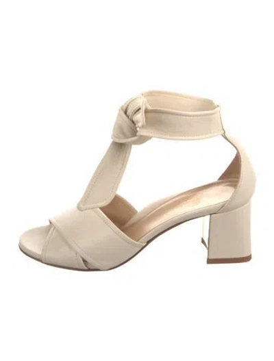 Pre-owned Marion Parke Leather T-strap Sandals In White