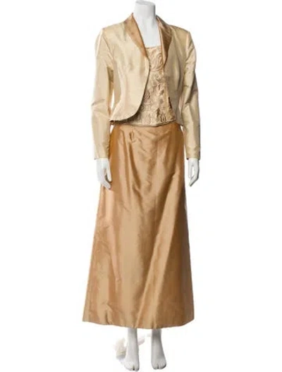 Pre-owned Marisa Baratelli Ruffle Embellishment Set In Neutral