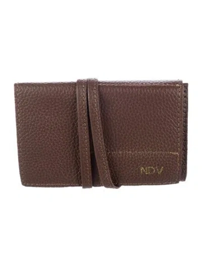 Pre-owned Mark And Graham Leather Charger Roll-up In Brown