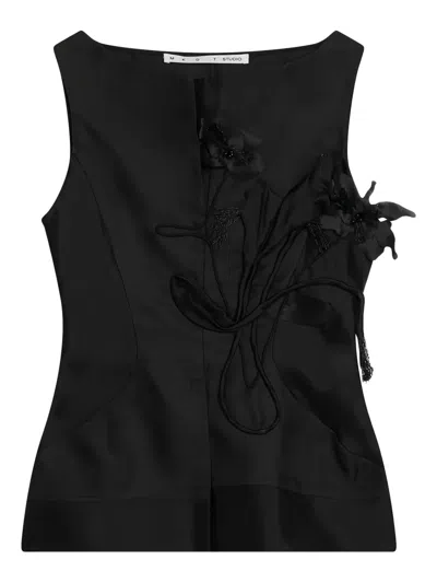 Mark Kenly Domino Tan 花卉贴花上衣 In Black