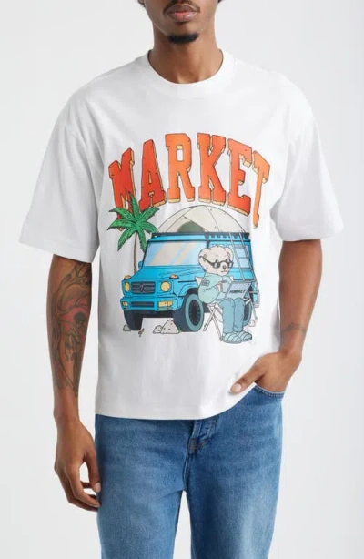 Market Car Camp Graphic T-shirt In White