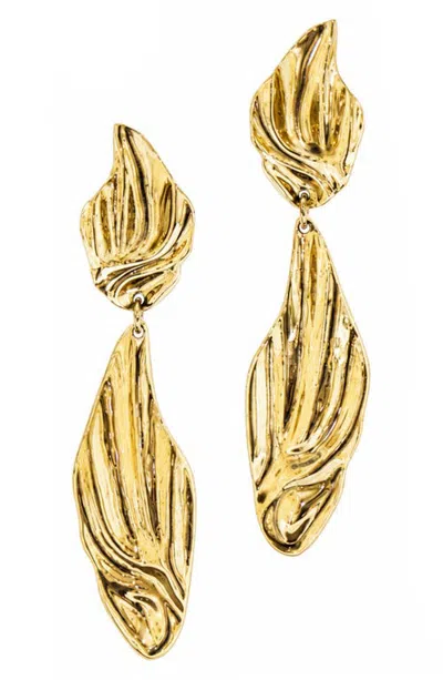 Marlyn Schiff Willa Sculptural Drop Earrings In Gold