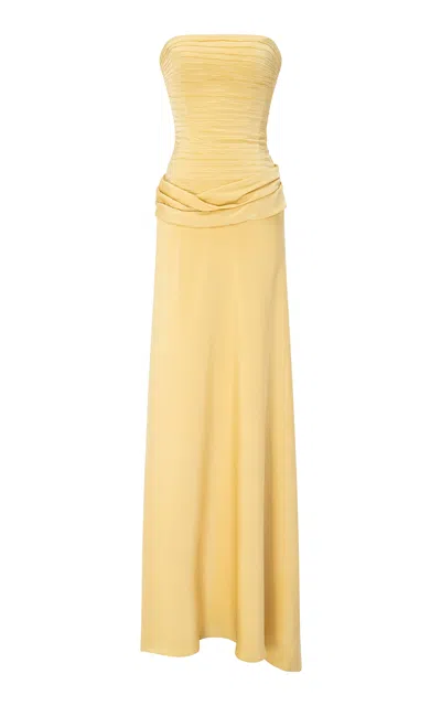 Marmar Halim Moda Operandi In Yellow