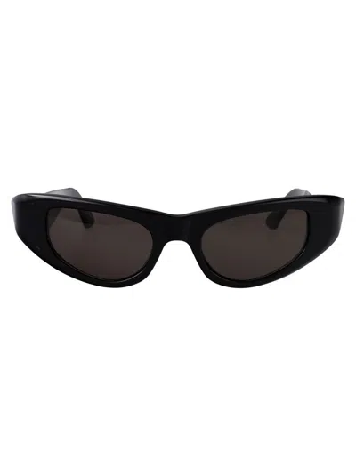 Marni Cat Eye-frame Tinted Sunglasses In Black