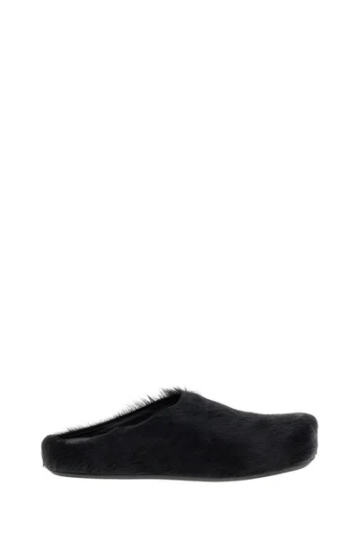 Marni Fussbett Sabot In Black