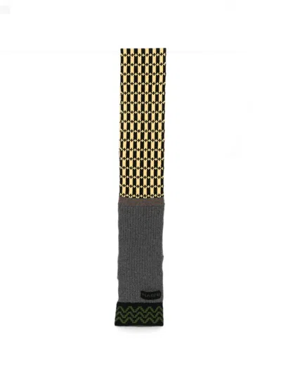 Marni Geometric-pattern Ribbed Scarf In Gold