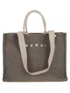 MARNI MARNI LARGE EAST/WEST TOTE BAG IN WOVEN RAFFIA