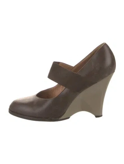 Pre-owned Marni Leather Mules In Brown
