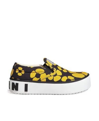 Marni Logo Low-cut Casual Sneakers In Black