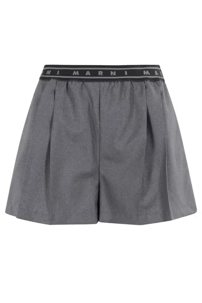 Marni Pleated Design Shorts With Logo Embellished Waistband In Grey