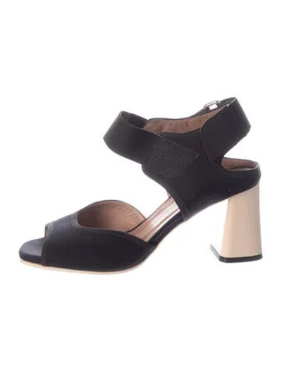Pre-owned Marni Pumps In Blue