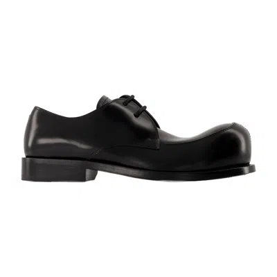 Marni Smooth Calfskin Classic Lace-up Shoes In Black
