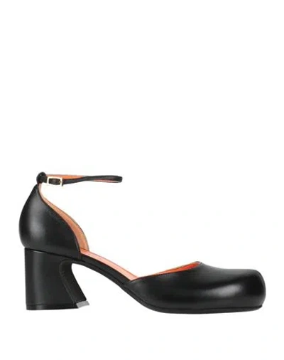 Marni Leather Pumps In Black