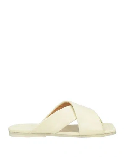 Marsèll Man Sandals Pastel Yellow Size 9 Calfskin
