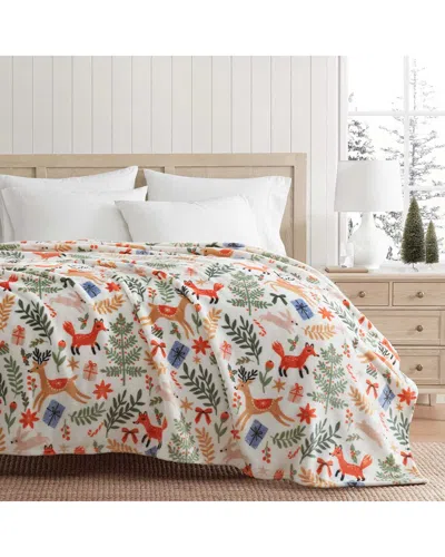 MARTHA STEWART MARTHA STEWART HOLIDAY WOODLAND PLUSH THROW BLANKET