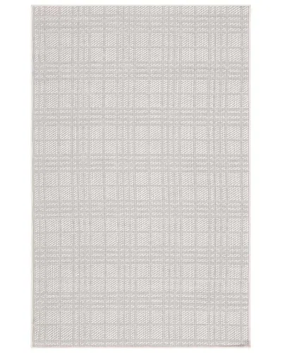 Martha Stewart Indoor Outdoor Polypropylene Rug In White