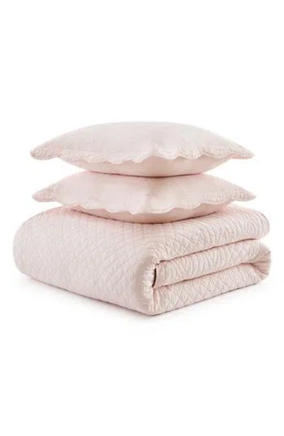 Martha Stewart Vintage Scallop Cotton Percale Quilt In Pink