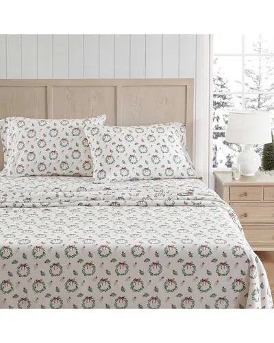 MARTHA STEWART MARTHA STEWART WREATHS & MISTLETOE COTTON FLANNEL SHEET SET