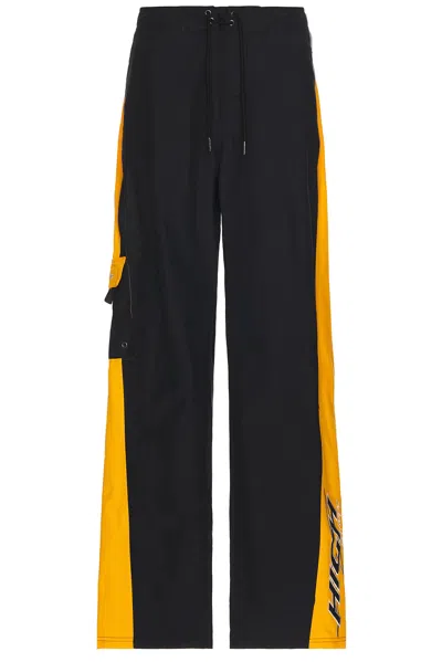 Martine Rose Men S Board Short Trousers In Black