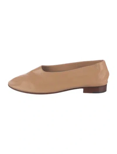 Pre-owned Martiniano Leather Flats In Neutrals