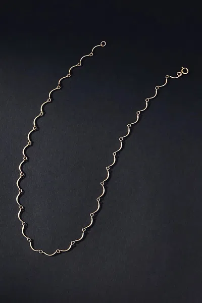 Maslo Scallop Necklace In Gold