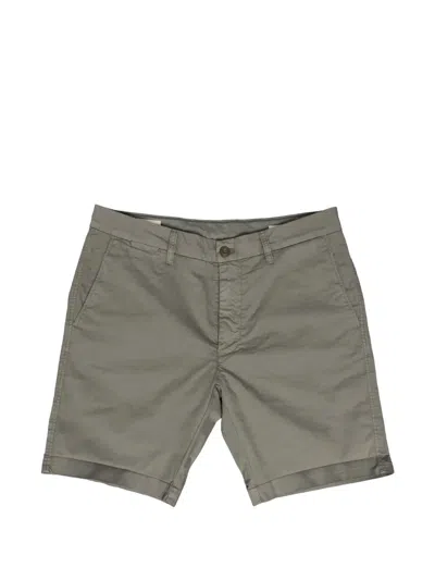 Mason's New London Chino Shorts In Green