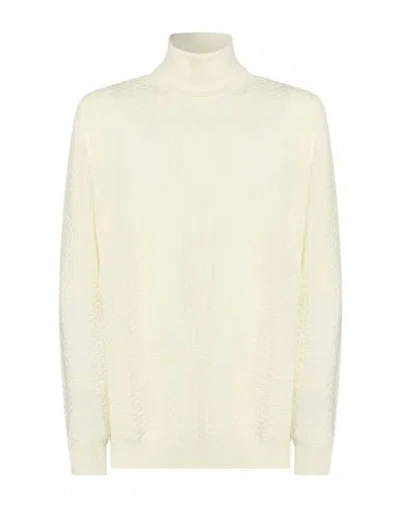 Masq Man Turtleneck Ivory Size 46 Merino Wool In White
