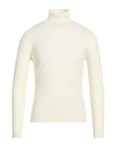 Masq Man Turtleneck Ivory Size 48 Merino Wool In Neutral