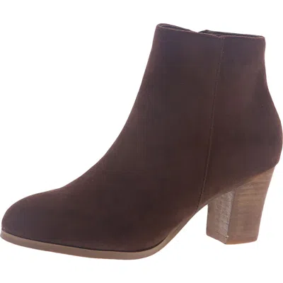 Masseys Ashley Womens Solid Pointed Toe Ankle Boots In Brown