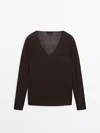 Massimo Dutti Strickpullover Aus Reinem Leinen Mit V-ausschnitt In Brown