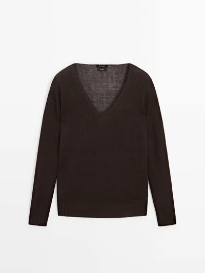 Massimo Dutti Strickpullover Aus Reinem Leinen Mit V-ausschnitt In Brown