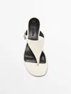 MASSIMO DUTTI ABSATZSANDALEN MIT SCHNALLE