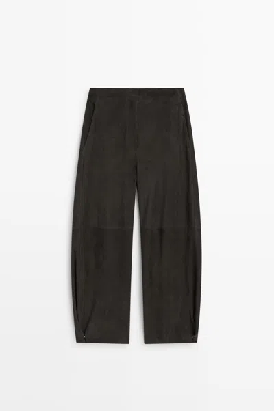 Massimo Dutti Suede Leather Barrel Fit Pants In Cinza
